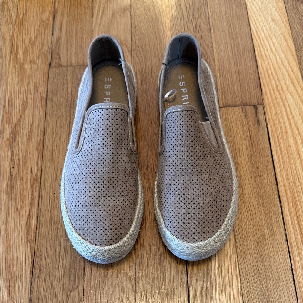 Esprit Nadine Perforated Espadrille Slip-On Flats Taupe Women's Size 8.5 EUC